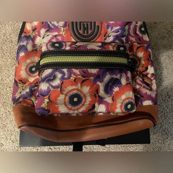 Coach Academy Backpack - Picture 4 of 9